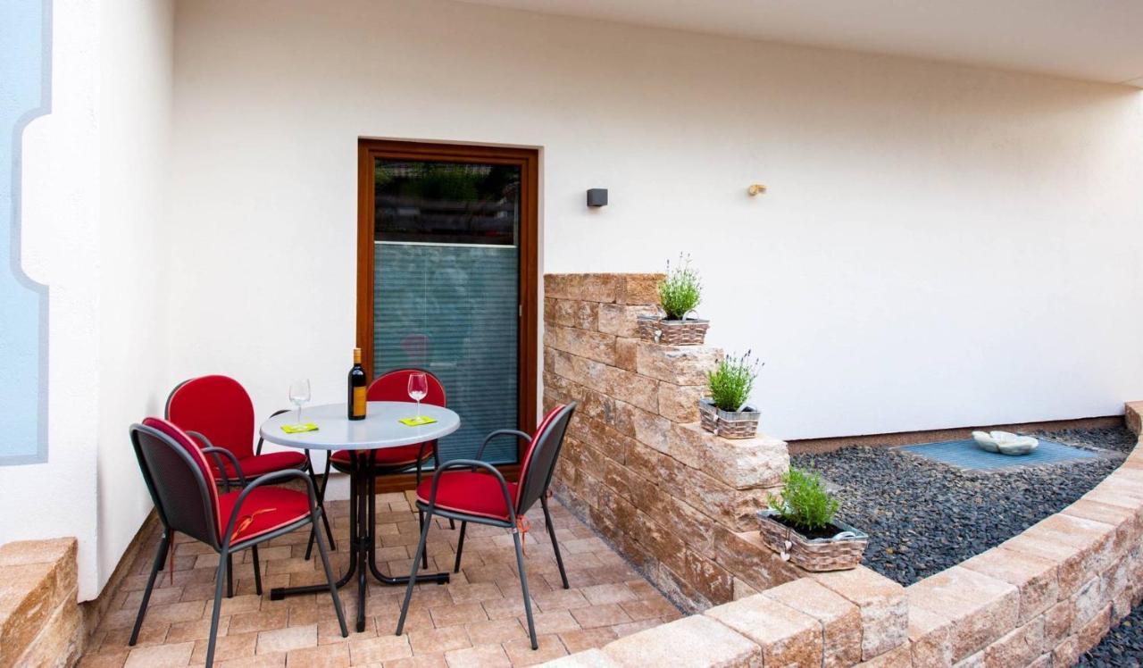 Rustika - Appartements & Spa Ehrwald Exterior foto