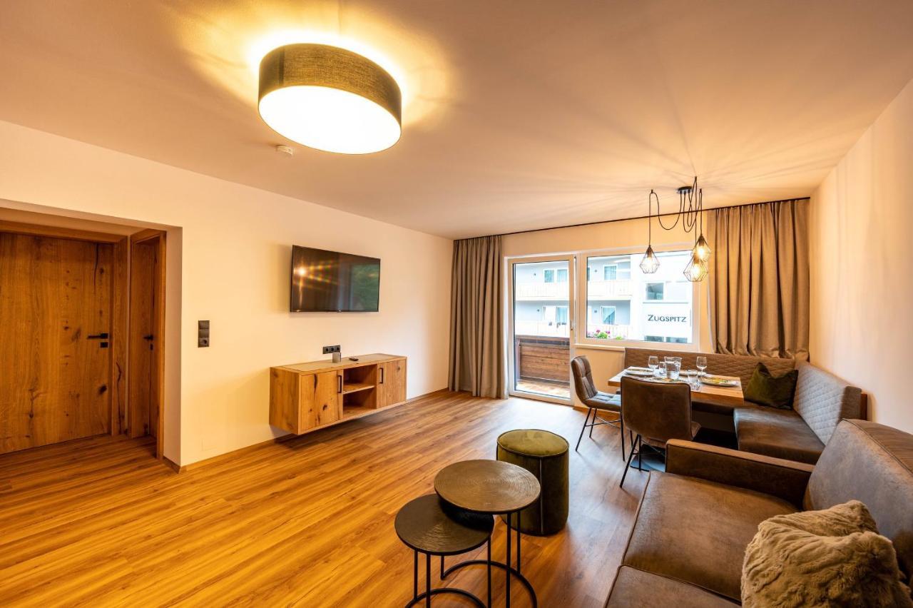 Rustika - Appartements & Spa Ehrwald Exterior foto